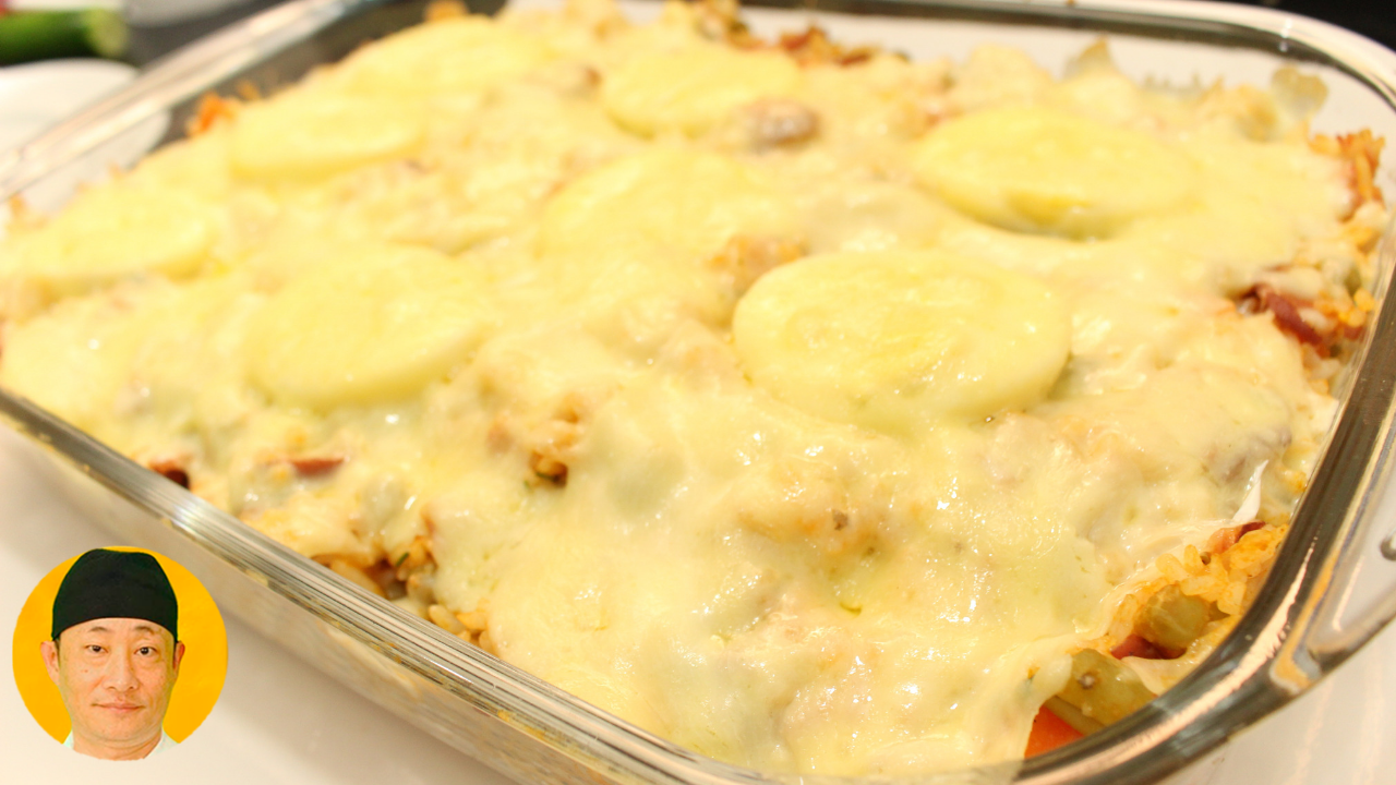 Arroz de forno com ovo e calabresa